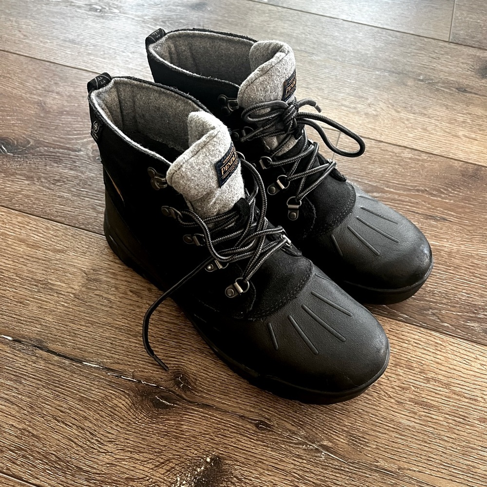 Black Pendleton boots